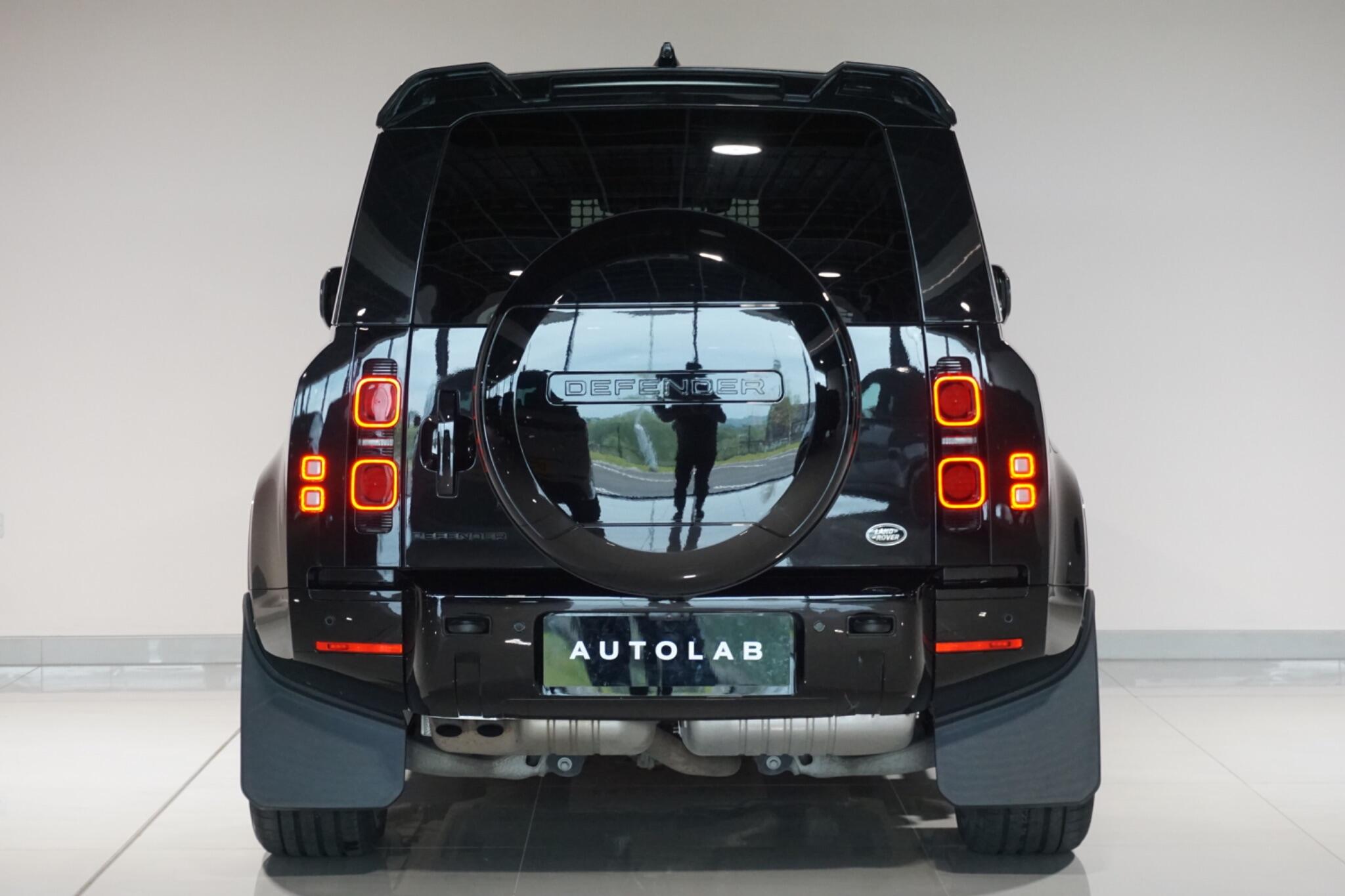 Land Rover Defender 110 3.0 D300 MHEV X-Dynamic HSE Hard Top SUV 5dr Diesel Auto 4WD MWB Euro 6 (s/s) (300 ps)